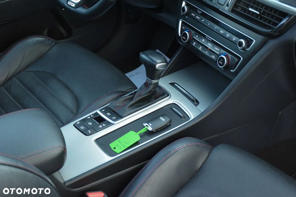 Kia Optima 2.0 T-GDI GT - 29
