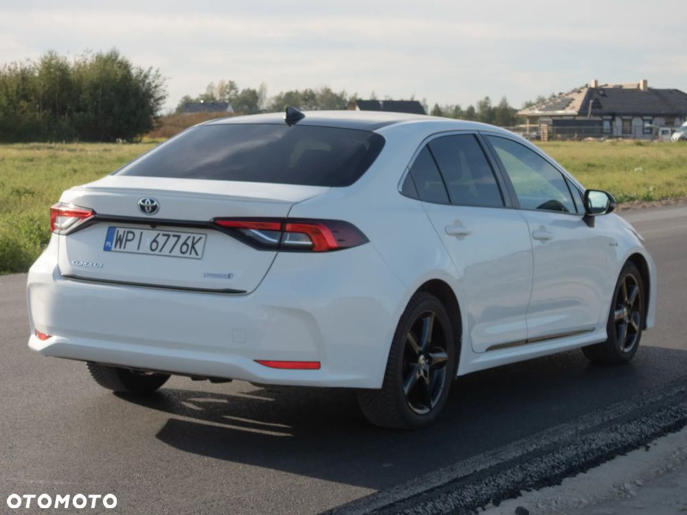 Toyota Corolla 1.8 Hybrid Comfort - 4