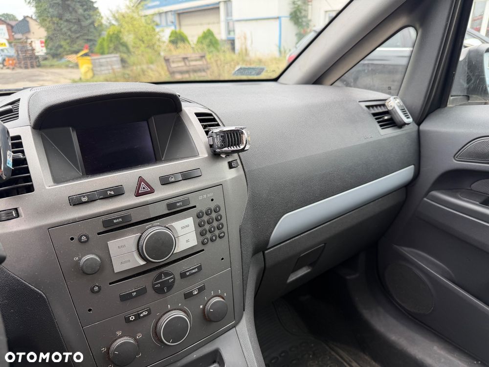 Opel Zafira 1.9 CDTI Essentia - 14