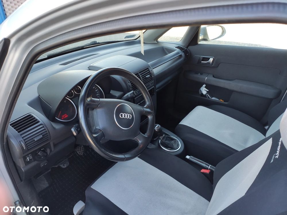 Audi A2 1.4 - 5