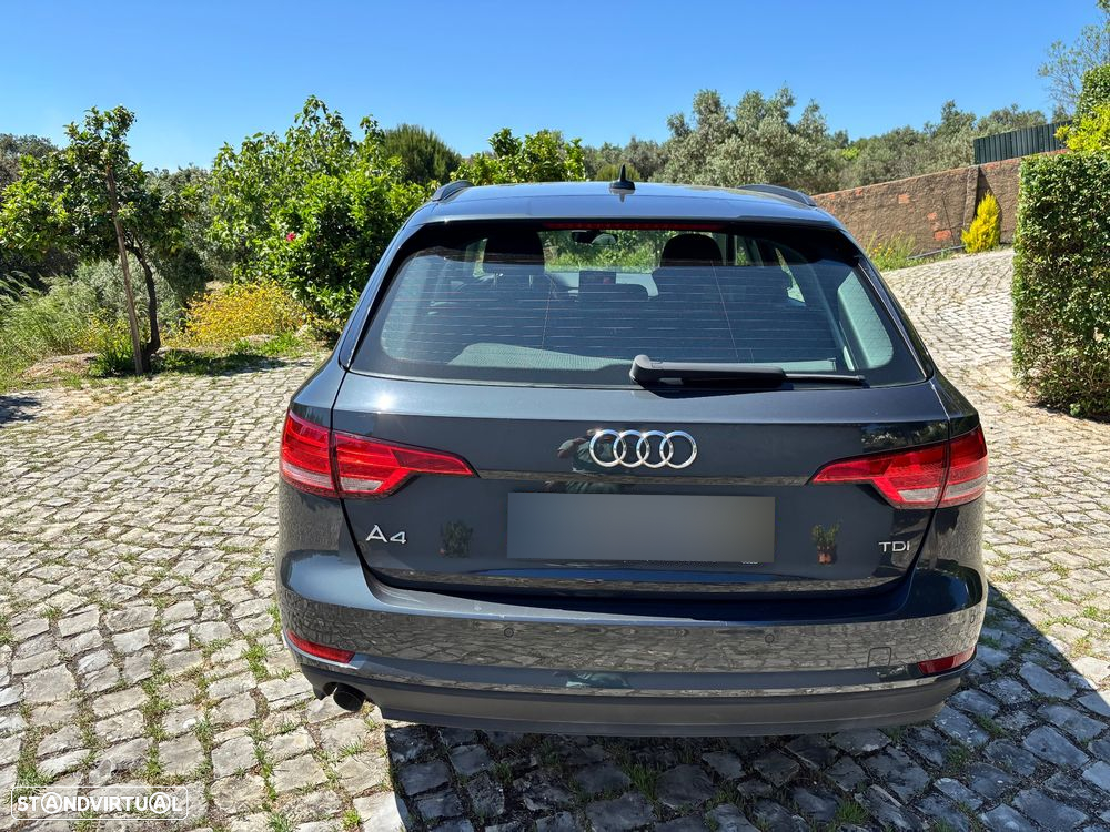 Audi A4 Avant 2.0 TDI Business Line - 25