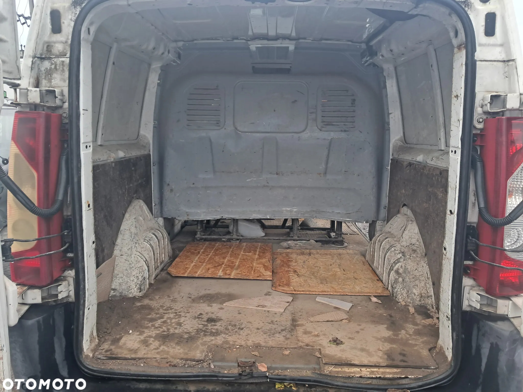 DAWCA CZĘŚCI PEUGEOT EXPERT II 2007 1.6 HDI 9HU KL EWP - 14