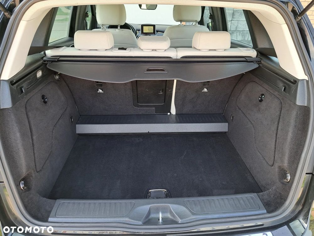 Mercedes-Benz Klasa B 180 (BlueEFFICIENCY) - 38