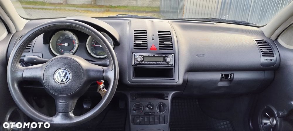 Volkswagen Polo 1.4 Basis - 2