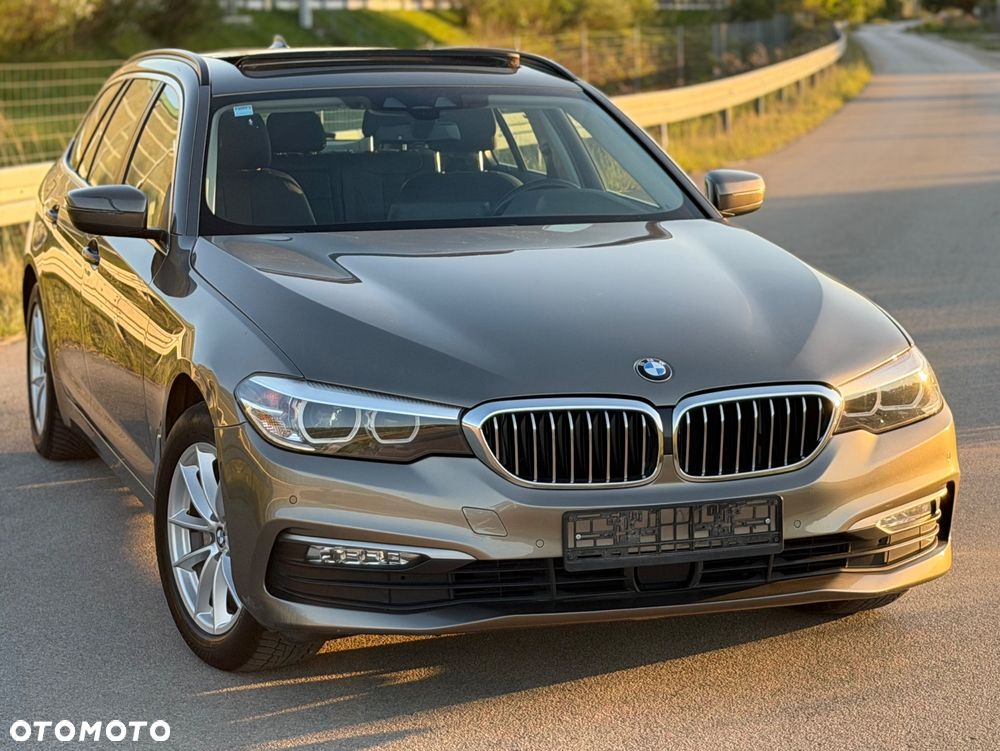 BMW Seria 5 520d xDrive Luxury Line sport - 3