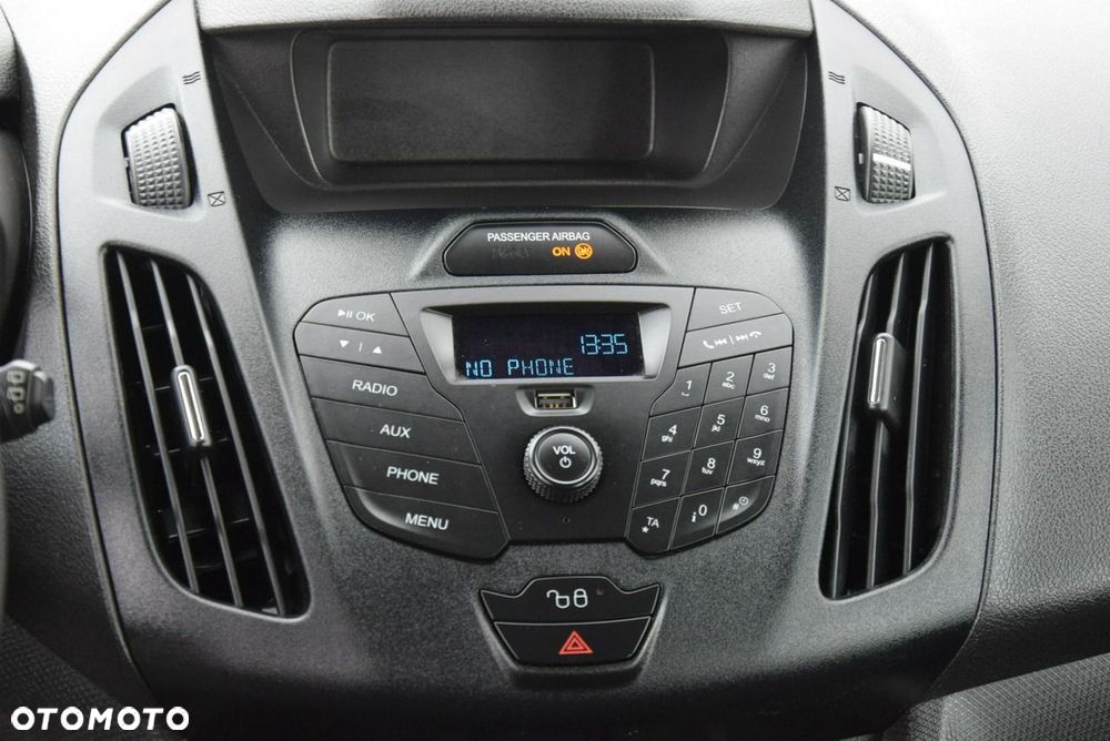 Ford Transit Connect - 28