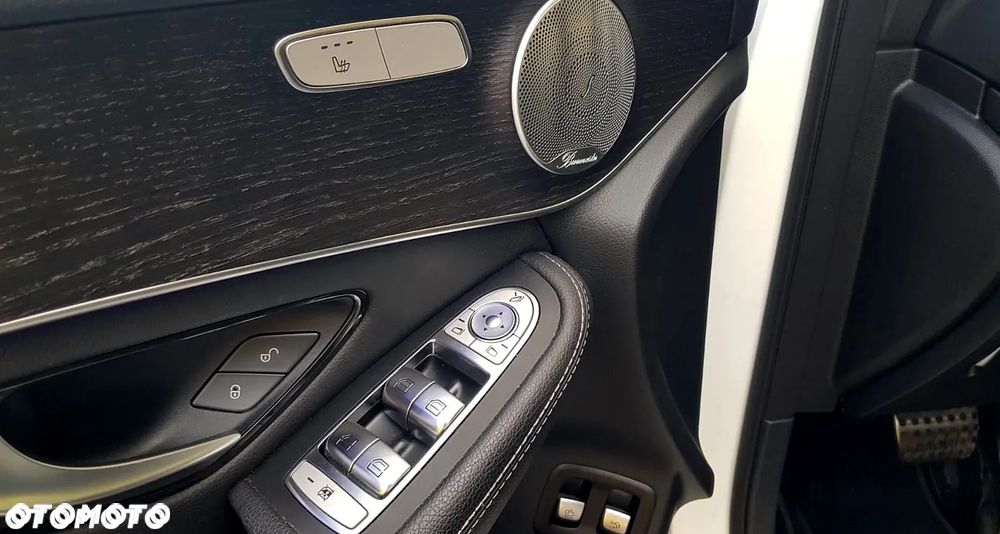 Mercedes-Benz GLC 220 d 4Matic 9G-TRONIC AMG Line - 26