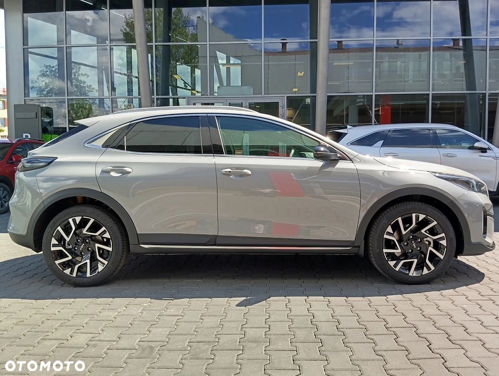 Kia XCeed 1.6 T-GDI Tribute DCT - 6