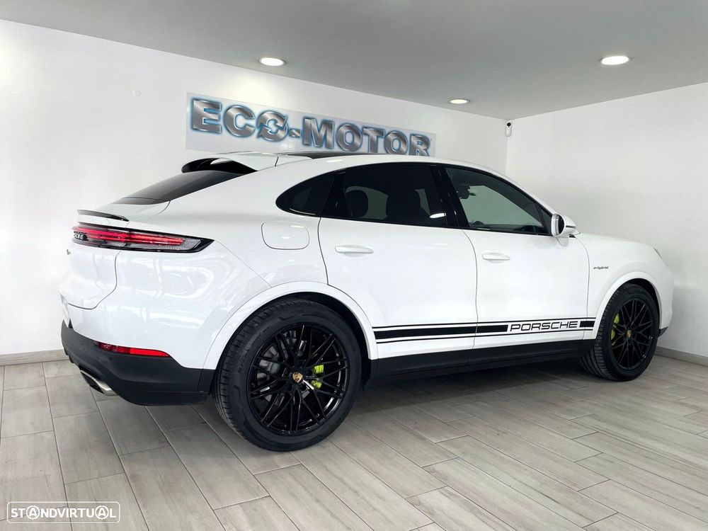 Porsche Cayenne Coupé E-Hybrid - 19