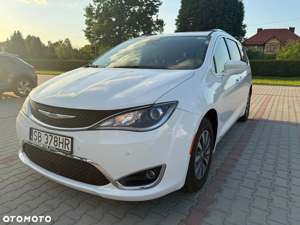 Chrysler Pacifica - 5