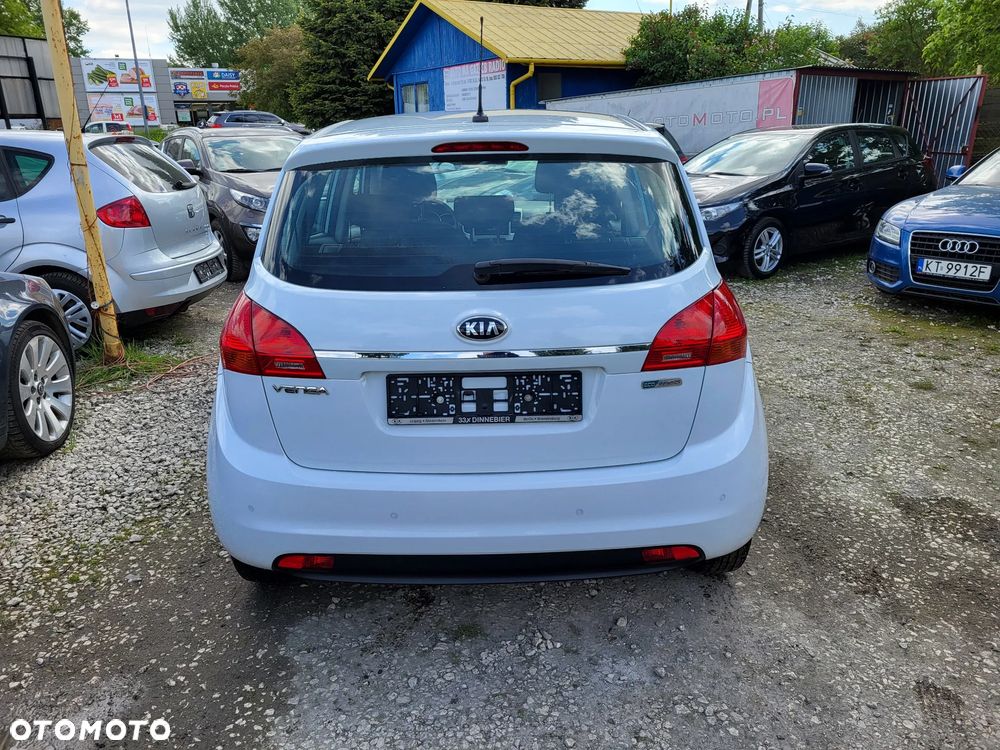 Kia Venga 1.6 CVVT Dream Team Edition - 10