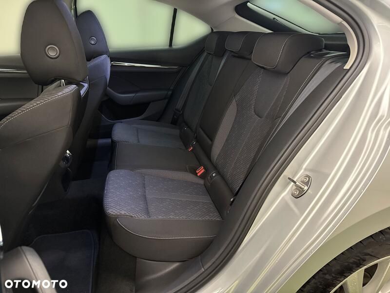 Skoda Octavia 2.0 TSI 4x4 Style DSG - 19