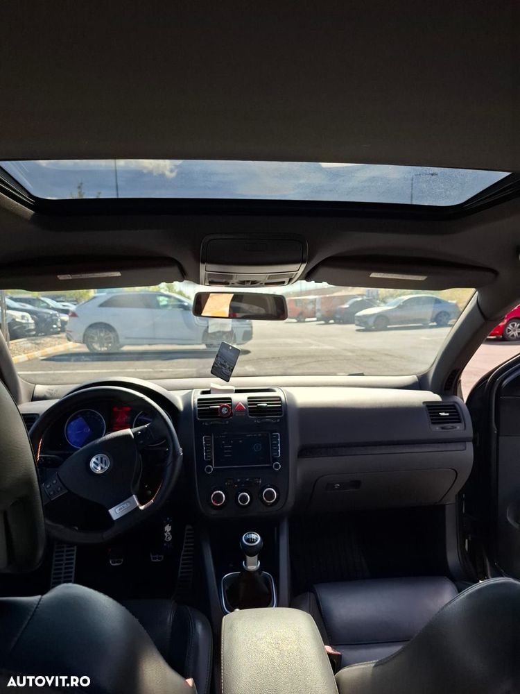 Volkswagen Jetta 2.0 Turbo FSI Sportline - 7