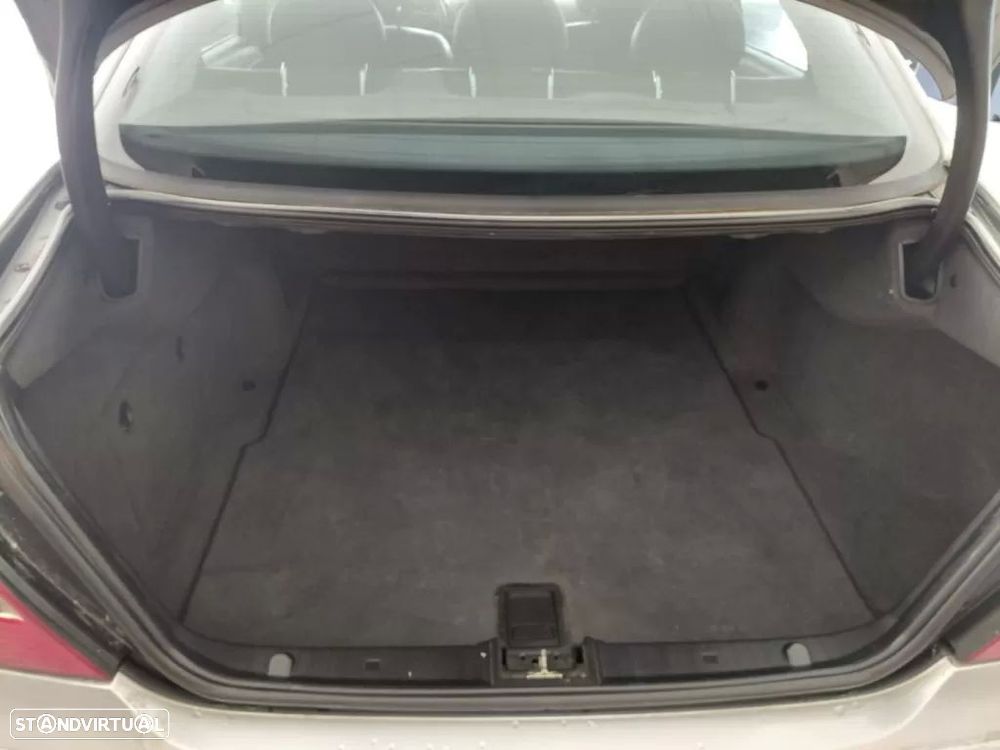 Mercedes-Benz E 220 CDI Classic - 4