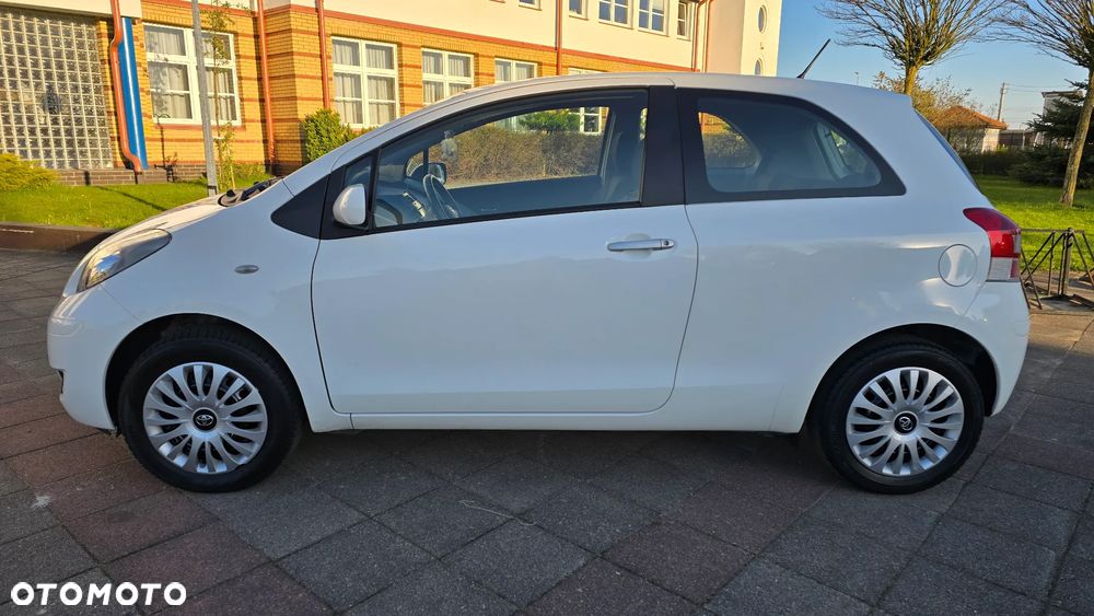 Toyota Yaris - 7