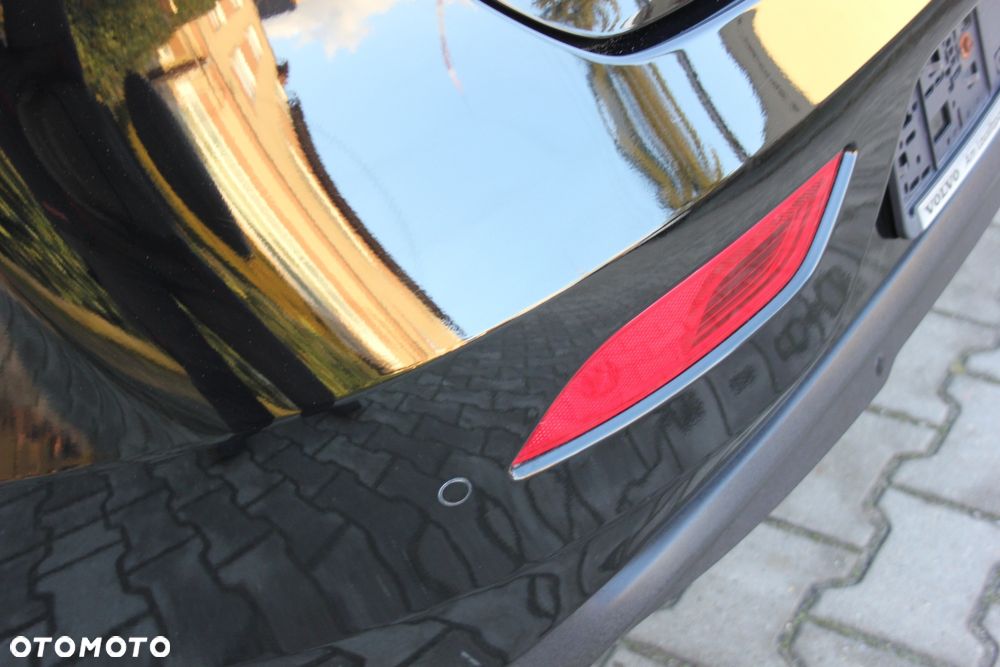 Volvo V40 T2 Momentum - 26