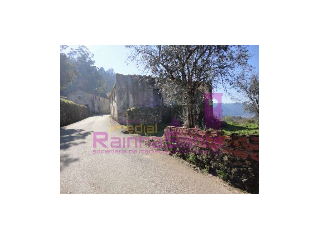 Moradia para reconstruir c/ terreno - Coimbra - Grande imagem: 3/8