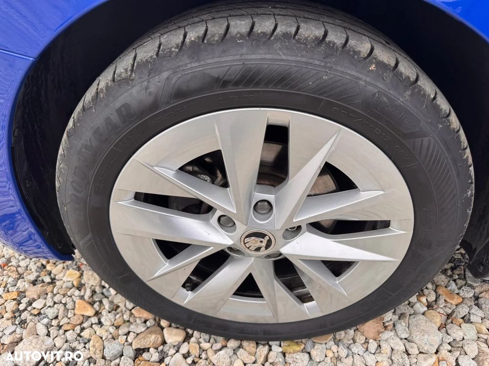 Skoda Octavia 2.0 TDI DSG Ambition - 34