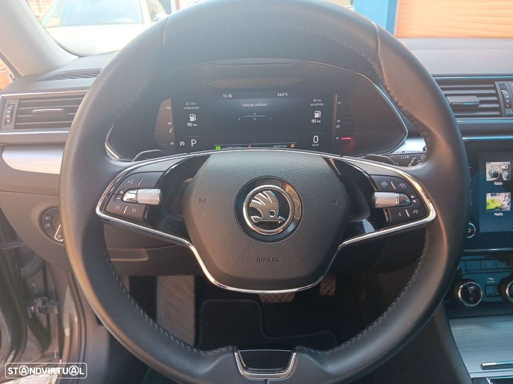Skoda Superb Break 2.0 TDI DSG - 19