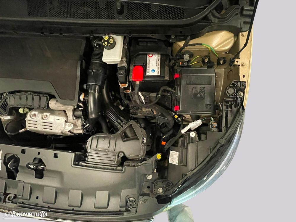 Peugeot 308 SW 1.2 PureTech Allure - 16