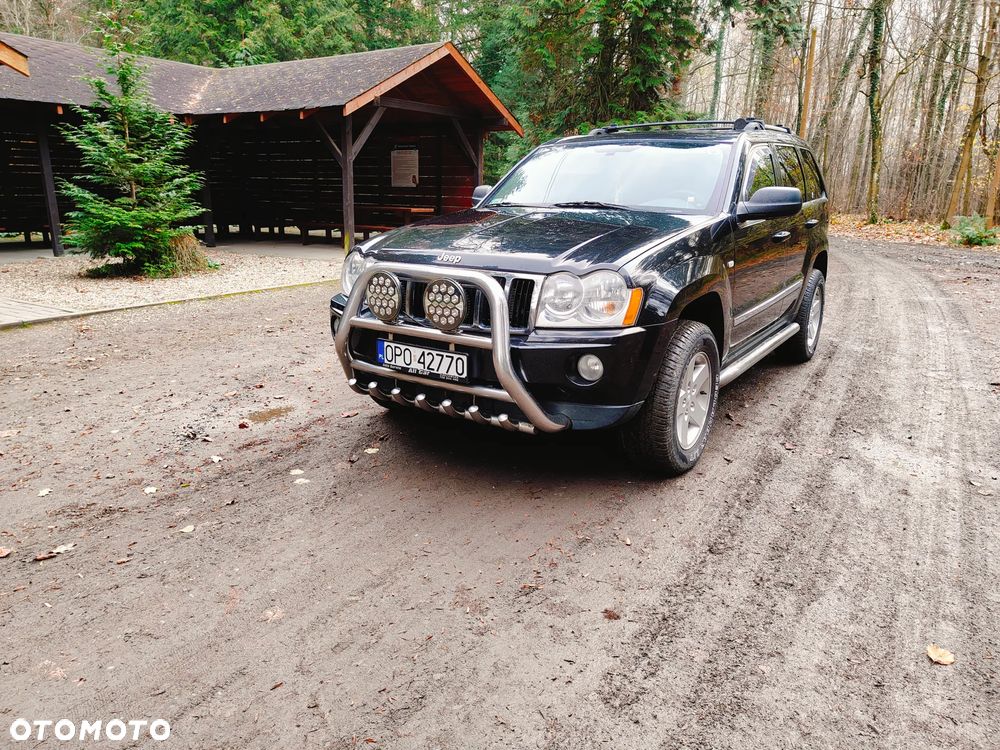 Jeep Grand Cherokee - 1