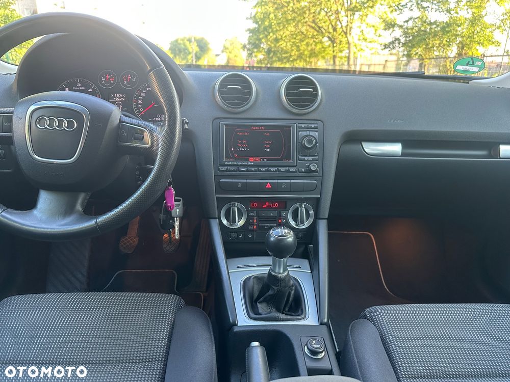 Audi A3 Sportback 2.0 TDI Ambiente - 10