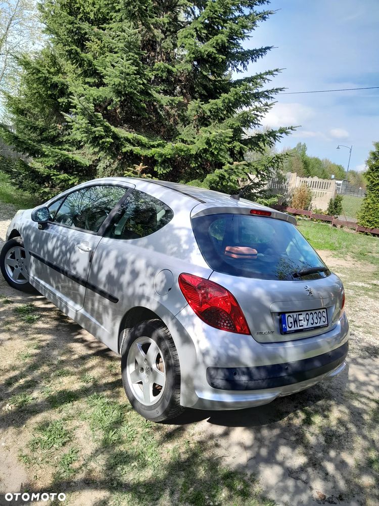 Peugeot 207 1.4 16V Trendy - 4