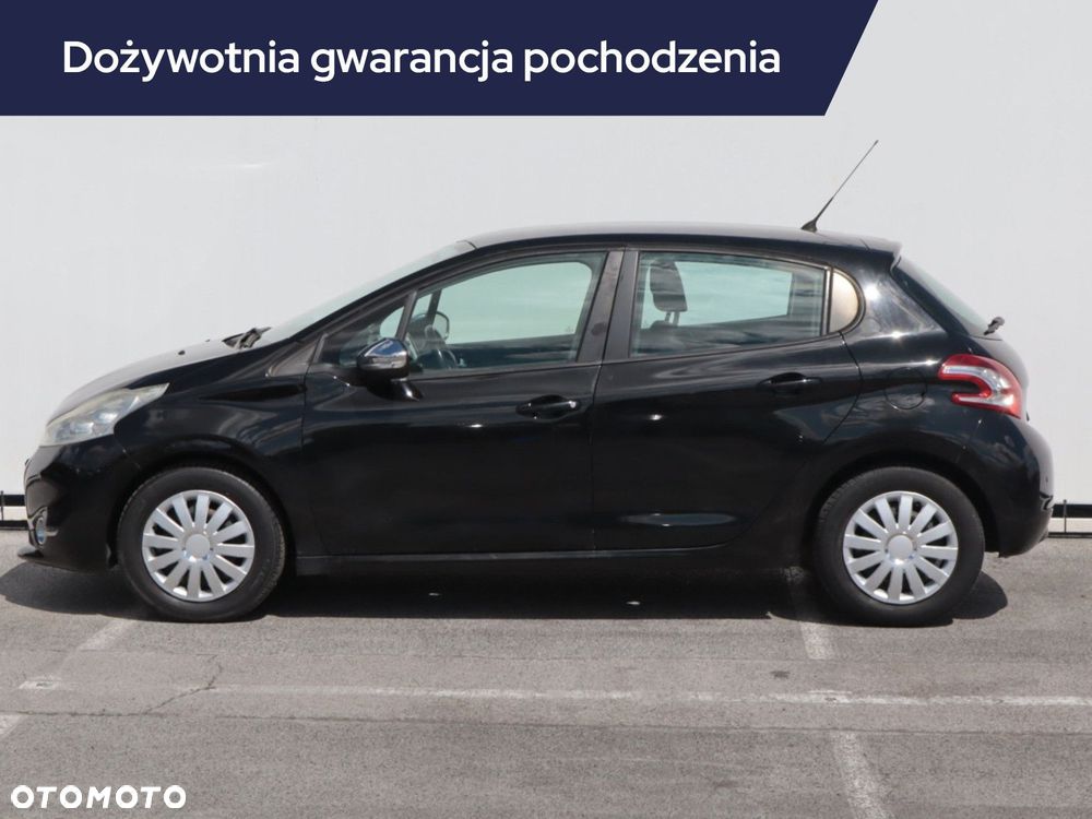 Peugeot 208 - 4