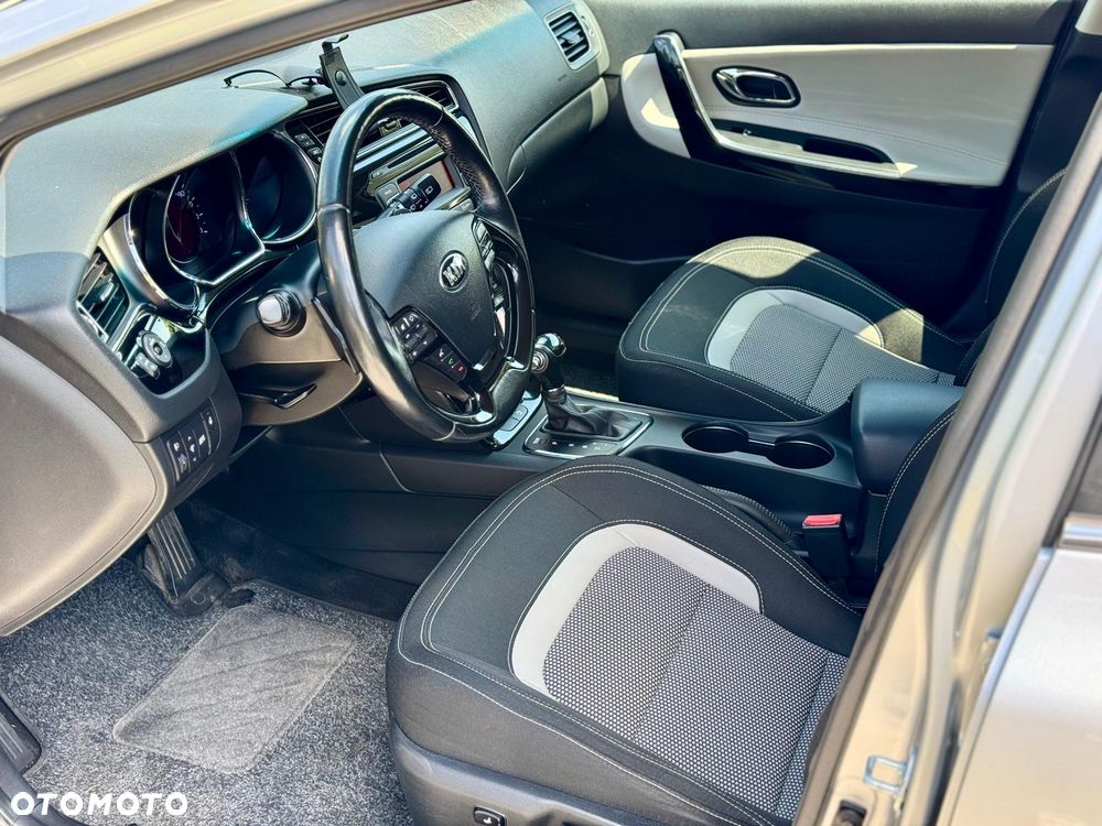 Kia Ceed 1.6 GDI DCT Platinum Edition - 18