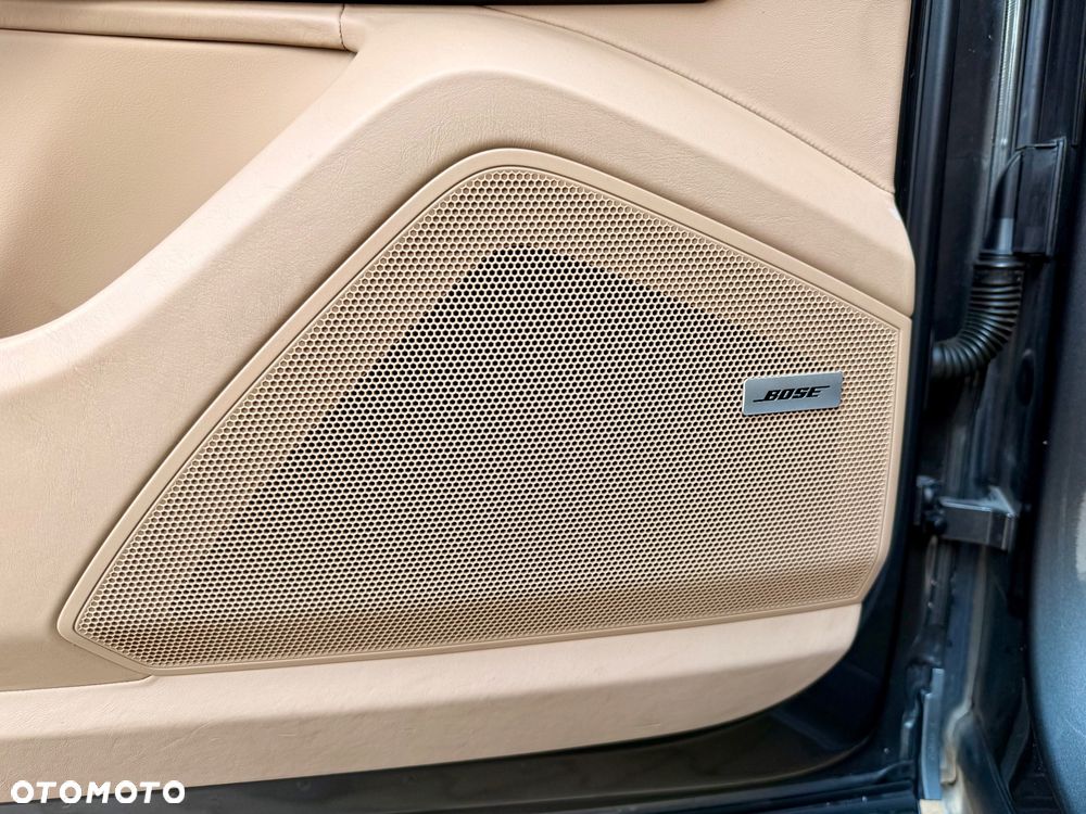 Porsche Cayenne - 27