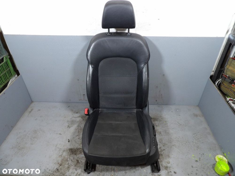 SKODA SUPERB II LIFT FOTEL KIEROWCY LEWY SKÓRA GRZANY MODUŁ - 1