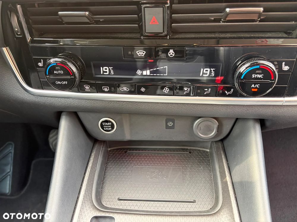 Nissan Qashqai 1.3 DIG-T MHEV N-Connecta Xtronic - 16