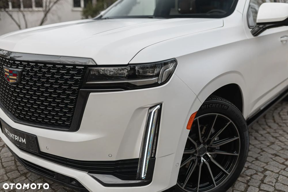 Cadillac Escalade - 2