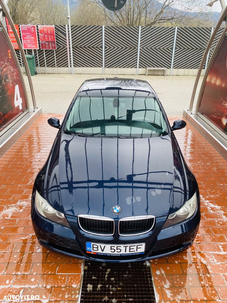 BMW Seria 3 320d EfficientDynamics Edition - 3