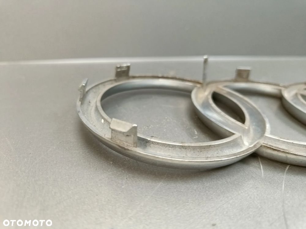 Znaczek Logo Grilla Audi Q5 8R Emblemat 8R0853651 - 10