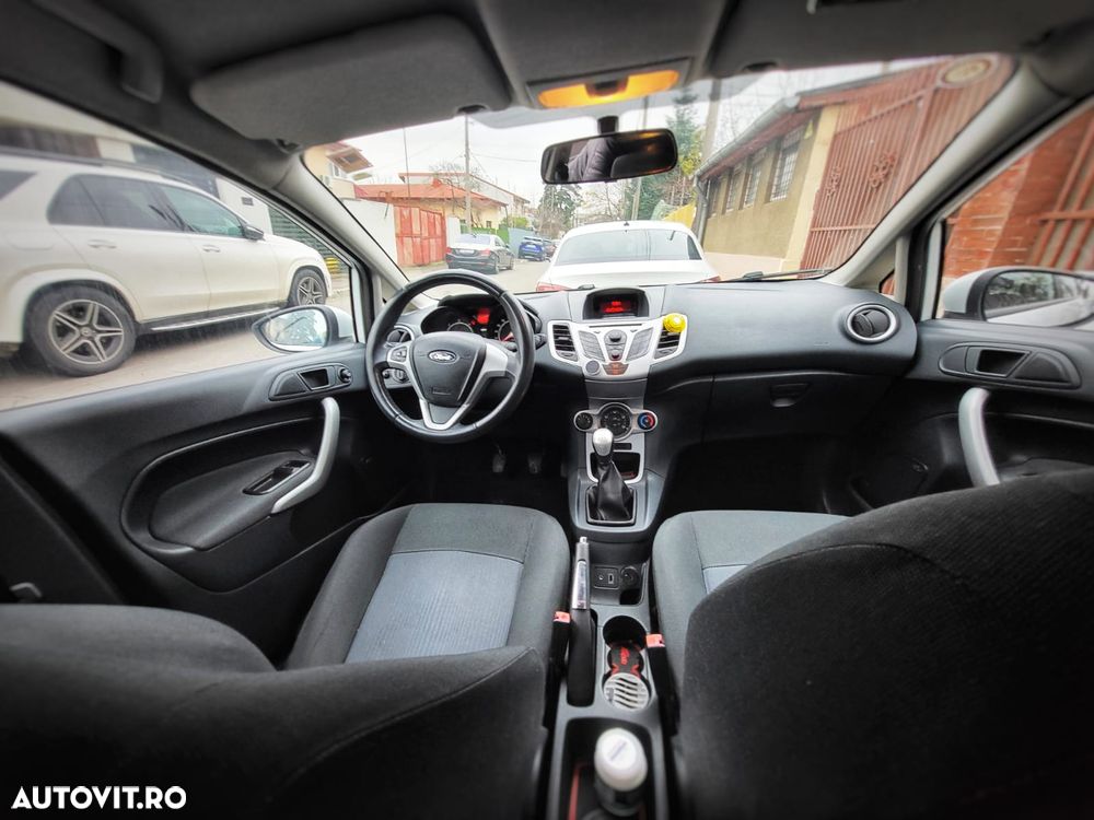 Ford Fiesta - 6