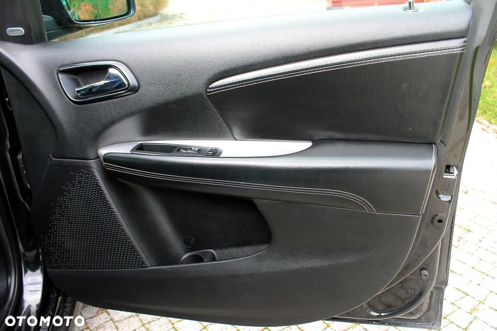 Fiat Freemont 2.0 Multijet 16V DPF Automatik Allrad Lounge - 28