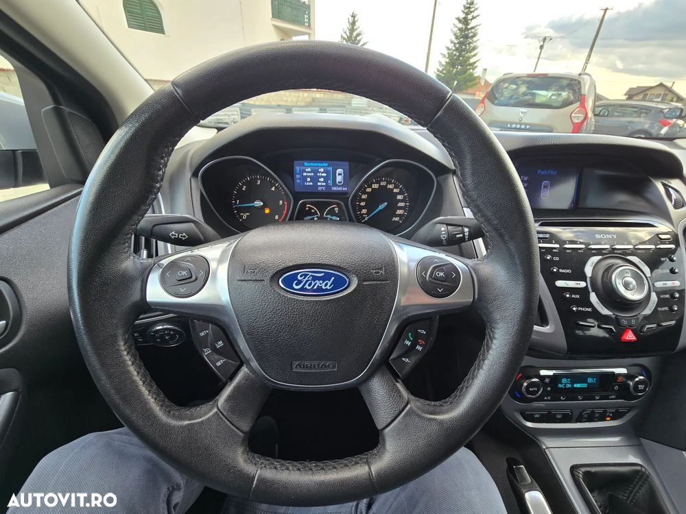 Ford Focus 1.6 TDCI DPF Titanium - 6