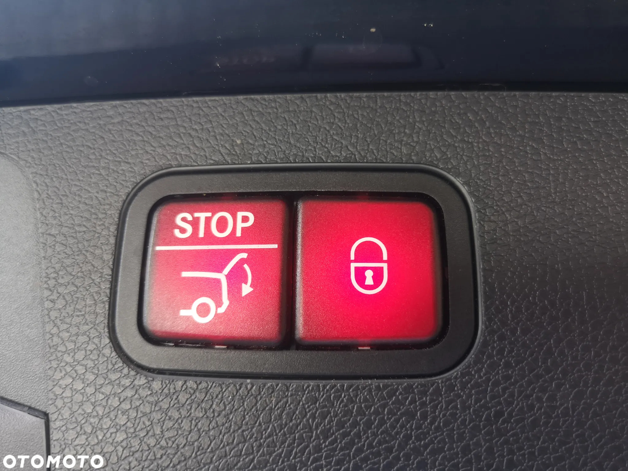 Mercedes-Benz Klasa E 300 de 9G-TRONIC - 28