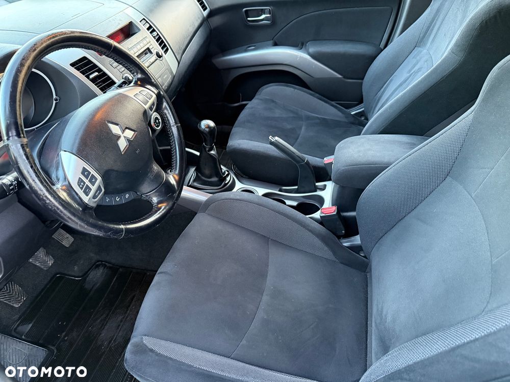 Mitsubishi Outlander 2.4 2WD - 11