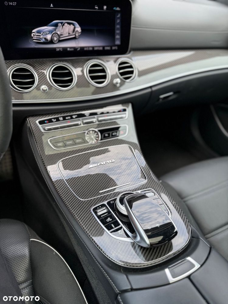 Mercedes-Benz Klasa E - 12