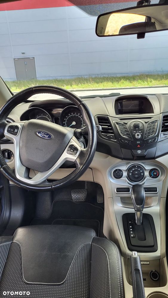 Ford Fiesta - 8