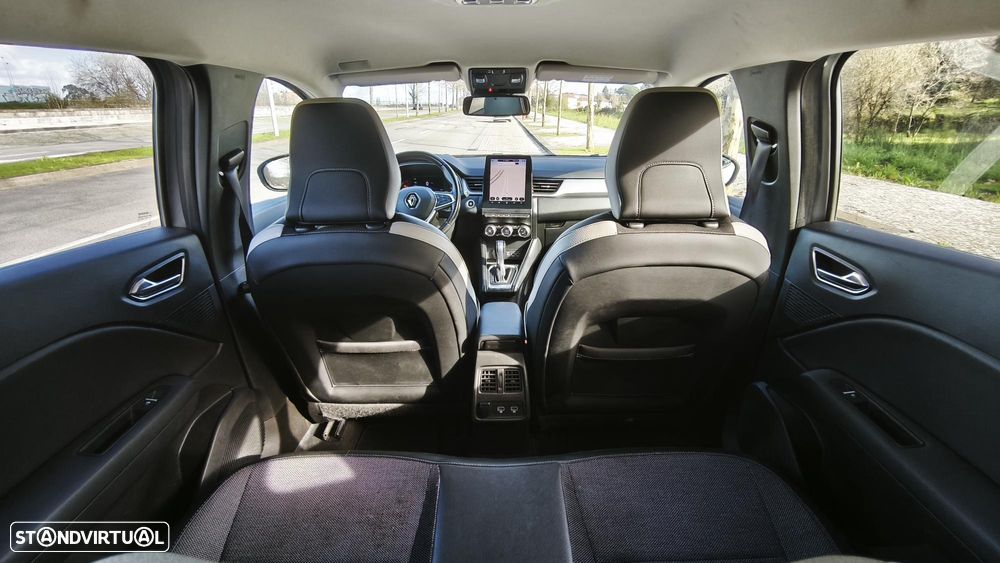 Renault Captur 1.3 TCe Exclusive EDC - 34