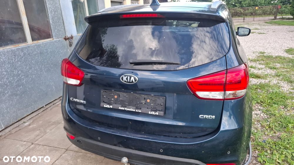 Kia Carens - 5