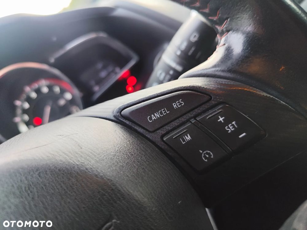 Mazda 3 SKYACTIV-G 120 Urban Limited - 17