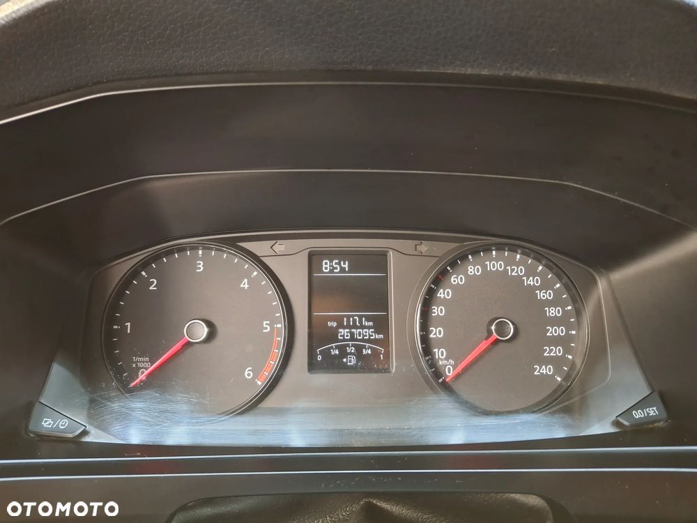 Volkswagen Transporter T6 Doka Dubel Kabina Brygadówka 6 Miejsc Klimatyzacja Tempomat Hak Aluminiowe Burty Światła Dzienne Halogeny Webasto 2016 Rok Euro 6 - 11