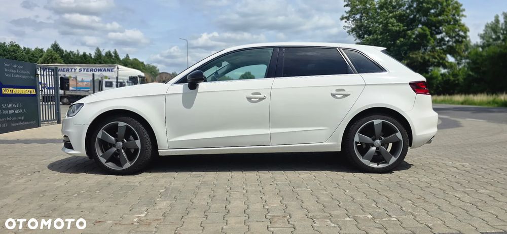 Audi A3 Sportback - 9