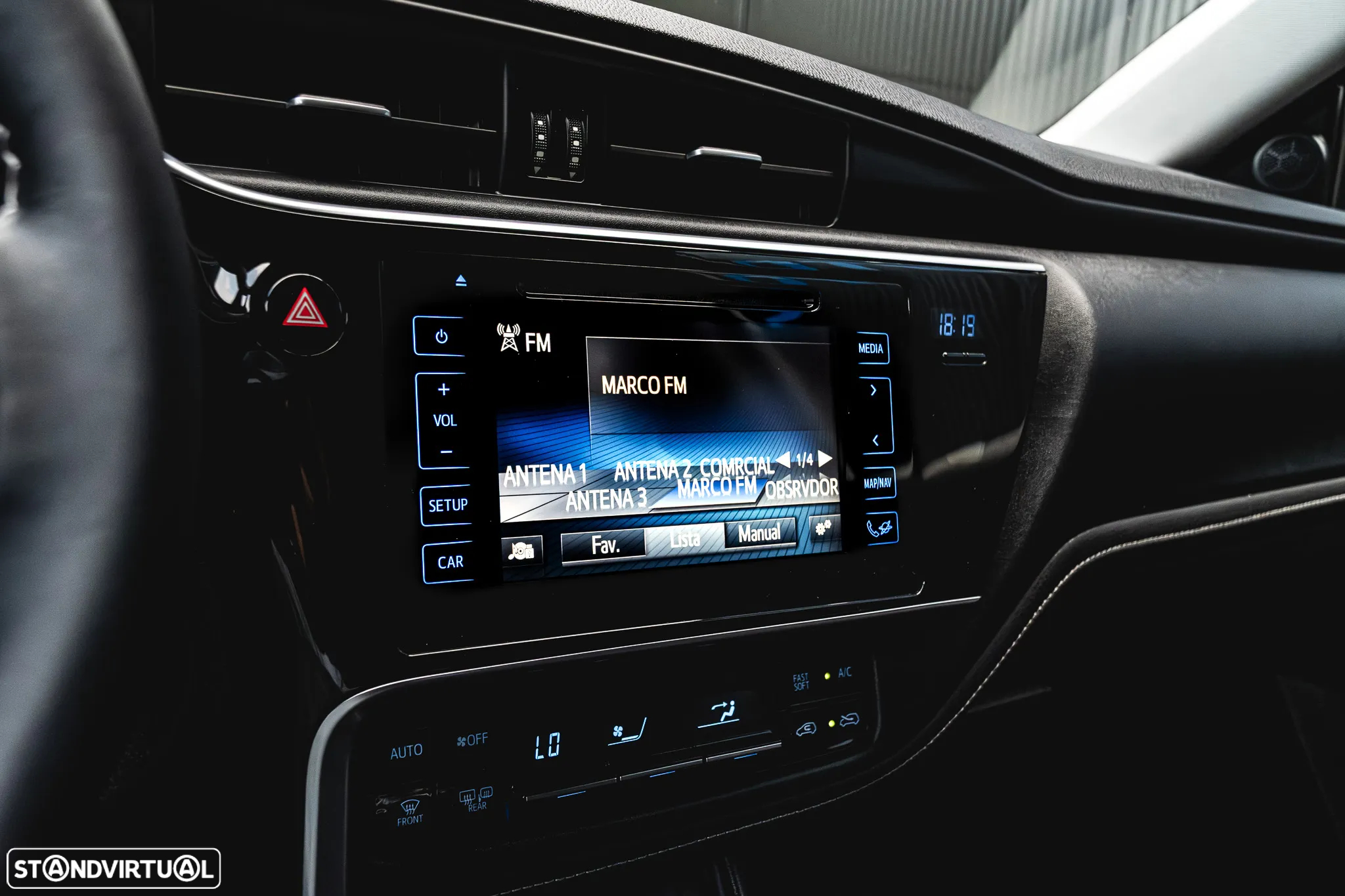 Toyota Auris Touring Sports 1.4 D-4D Com+P.Sport - 23