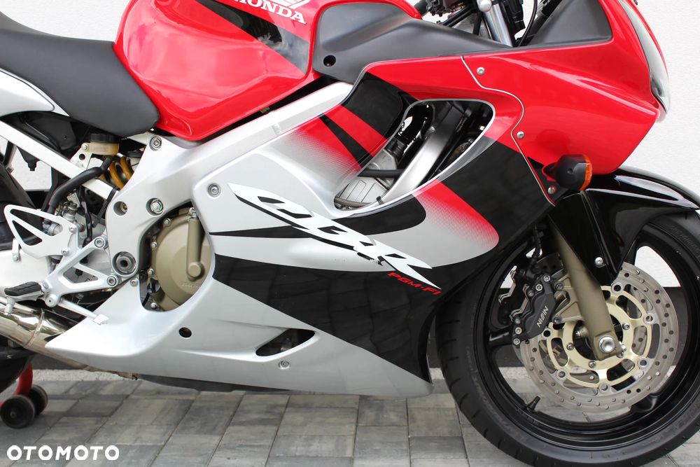 Honda CBR - 12