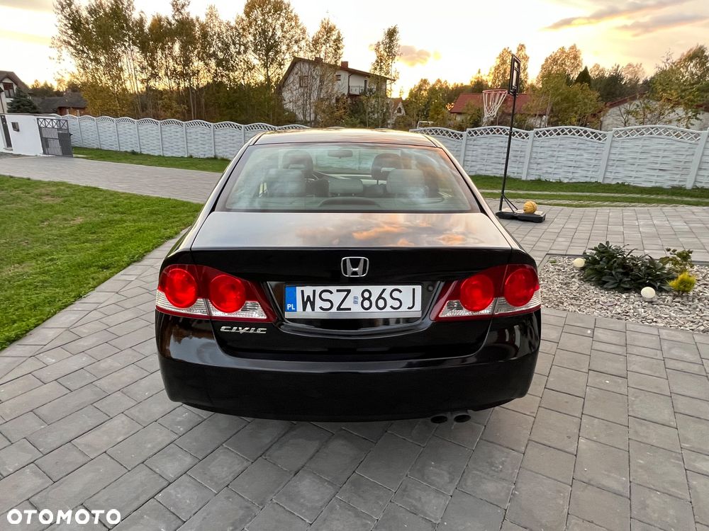 Honda Civic 1.8 Executive - 7